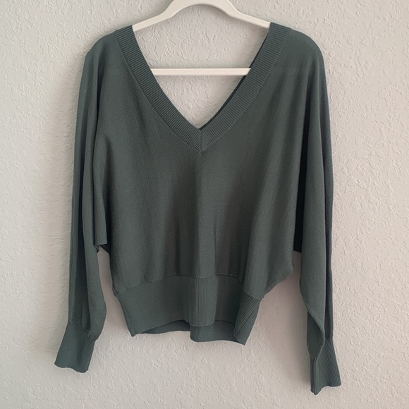 Express V-Neck Relaxed Dolman Sleeve Sweater - Picture 7 of 10
